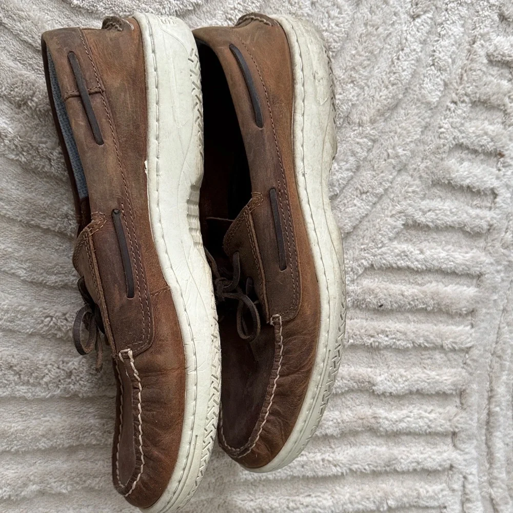 Sperry Men's Tan Leather Boat Shoes